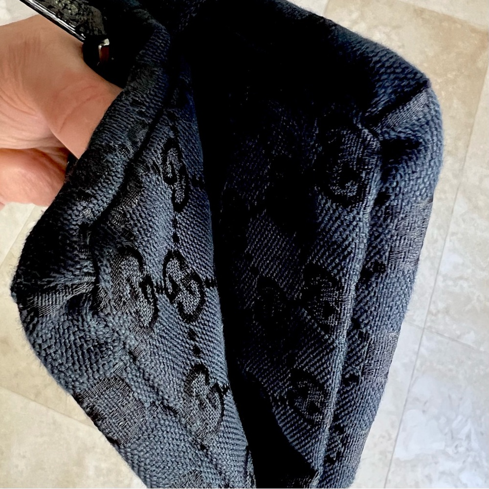 Gucci Black Logo Fabric Fanny Pack Belt Bag with Leather Details & Pockets - Picture 11 of 14